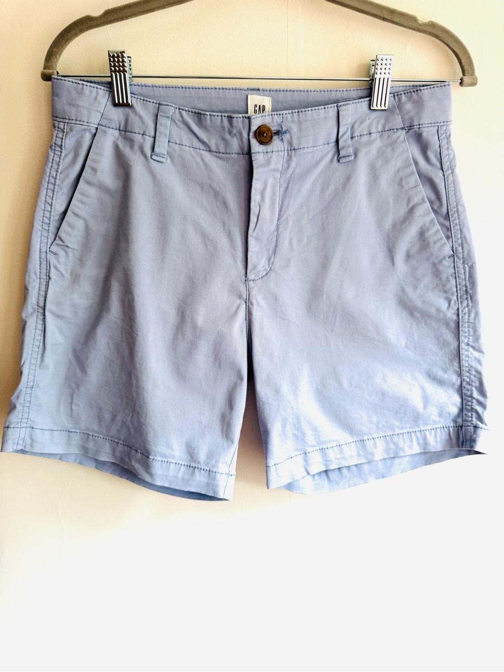 GAP Women’s Pale Blue Flat Front Chino Shorts